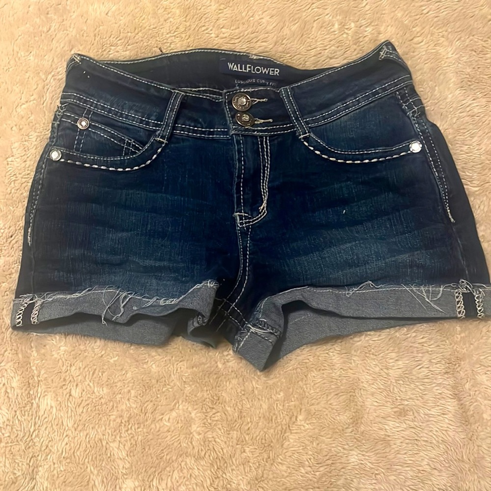 Size 0 denim wallflower shorts